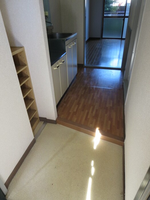 物件内観写真14　(玄関)