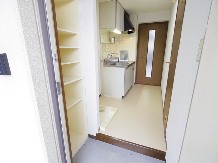 物件内観写真20　(玄関)