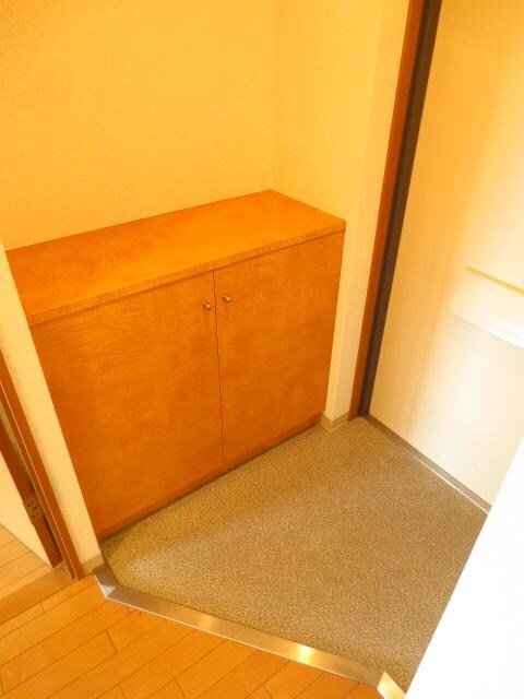 物件内観写真15　(玄関)