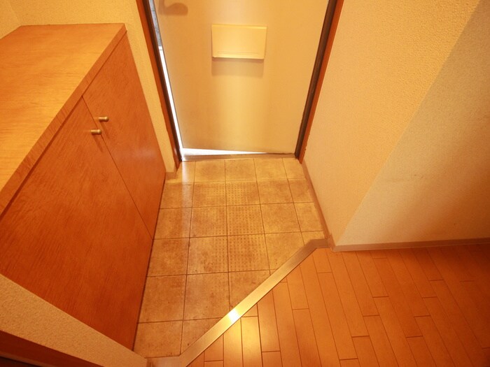 物件内観写真20　(玄関)