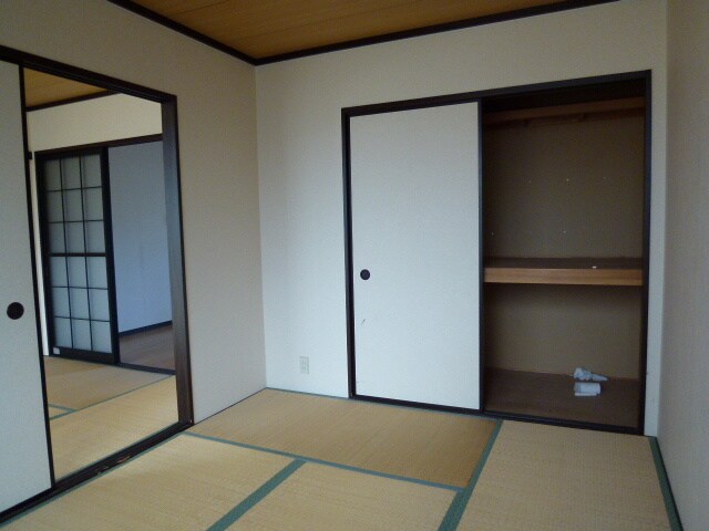 物件内観写真10　(居室)