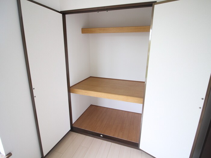 物件内観写真9　(収納)