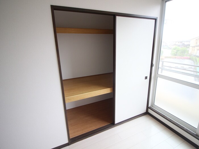 物件内観写真22　(収納)