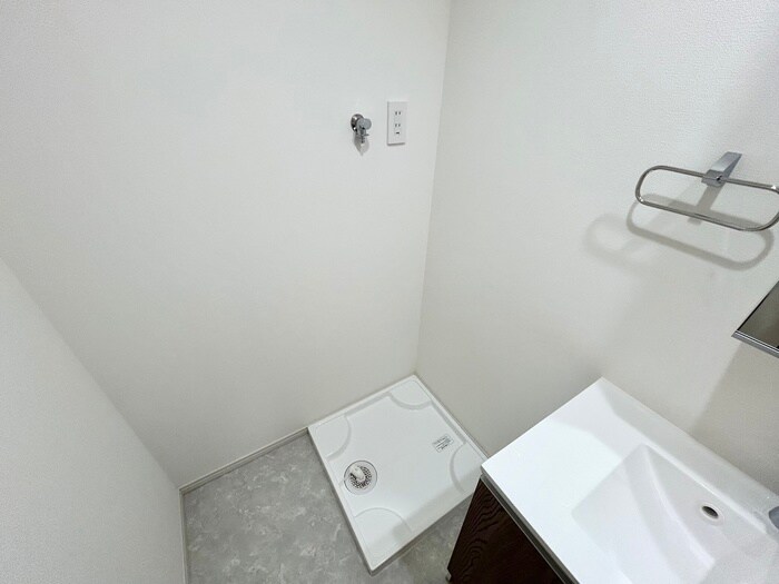 物件内観写真14　(洗濯機置場)