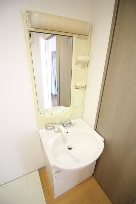 物件内観写真11　(洗面)