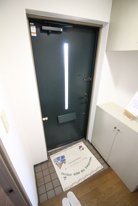 物件内観写真17　(玄関)