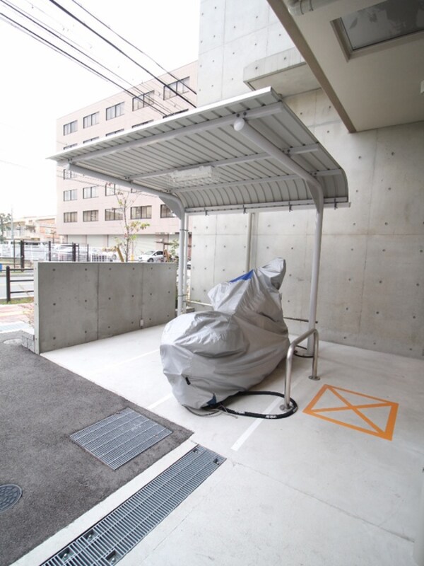 バイク置き場
