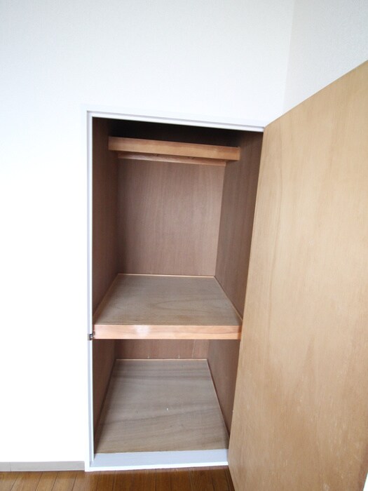 物件内観写真22　(収納)