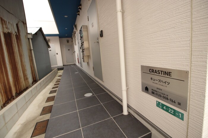 物件外観写真5　(エントランス部分)