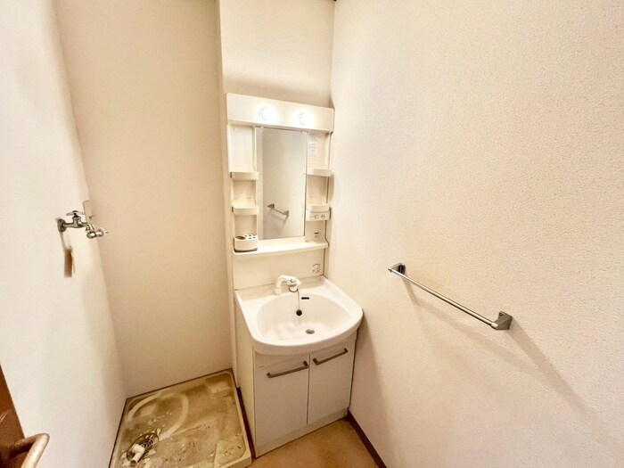 物件内観写真12　(洗面)