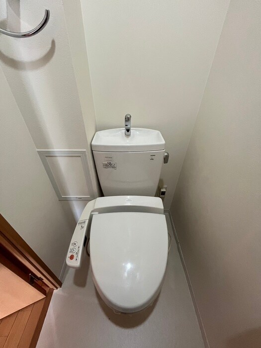 物件内観写真9　(トイレ)