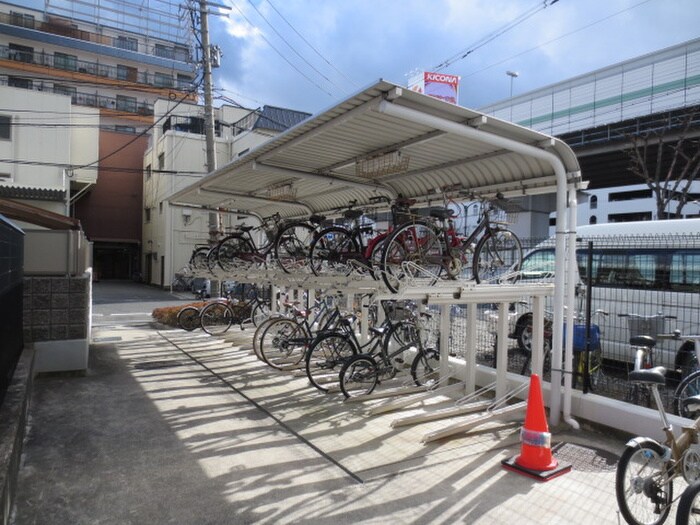 物件外観写真5　(駐輪場)
