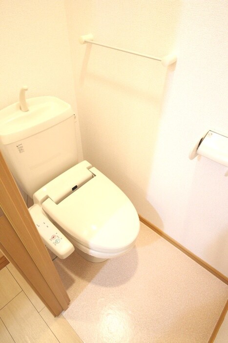 物件内観写真15　(トイレ)