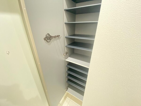 靴箱