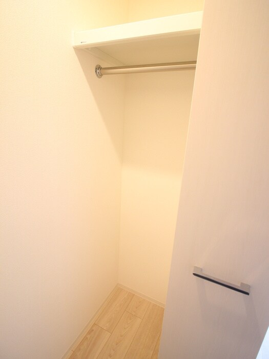 物件内観写真15　(収納)
