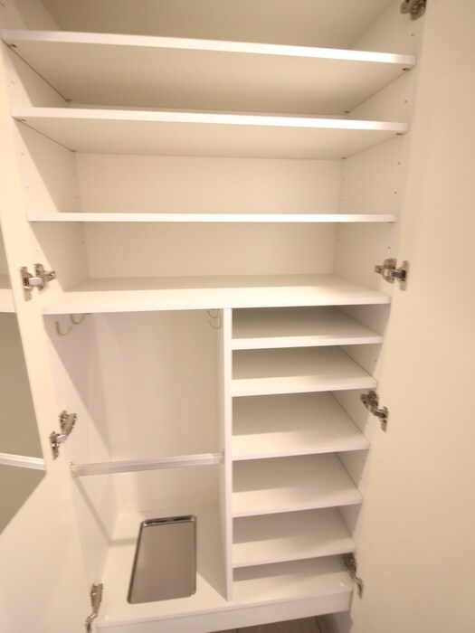 物件内観写真18　(靴箱)