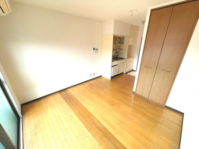 物件内観写真9　(居室)