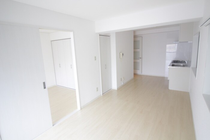 物件内観写真8　(居室)