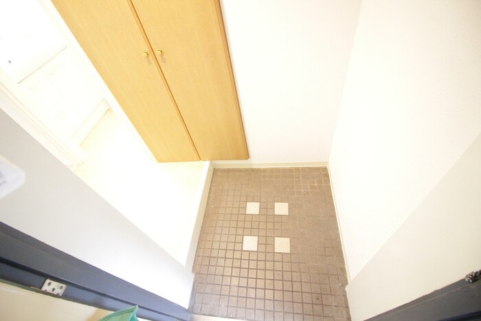 物件内観写真17　(玄関)