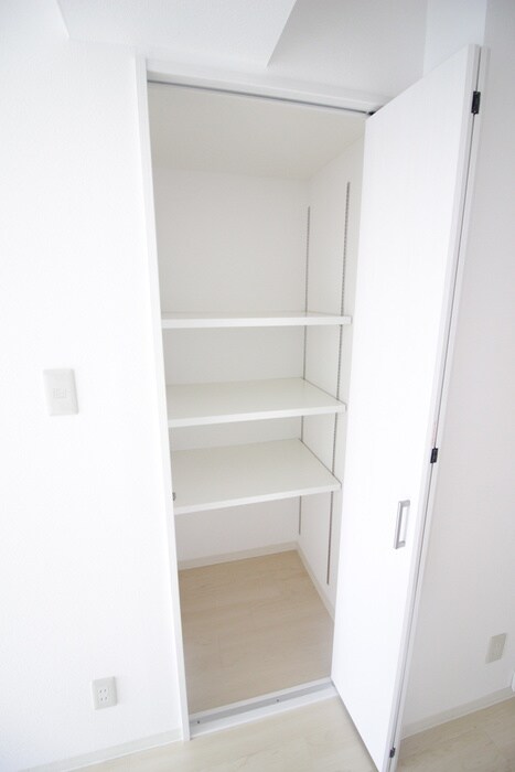 物件内観写真20　(収納)