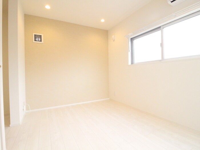 物件内観写真6　(居室)