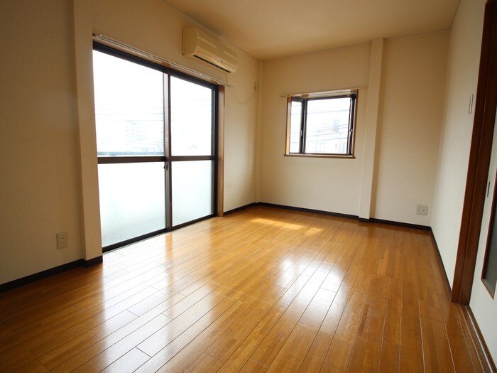 物件内観写真7　(居室)