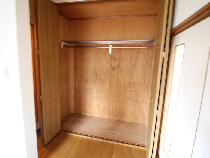 物件内観写真12　(収納)