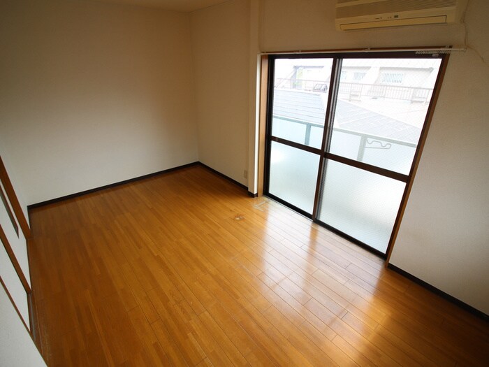 物件内観写真18　(居室)