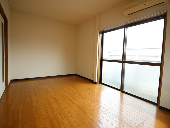 物件内観写真21　(居室)