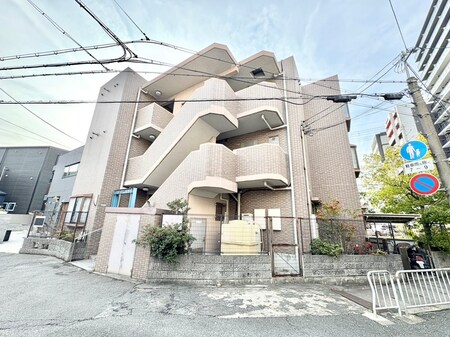 日の出マンション外観写真