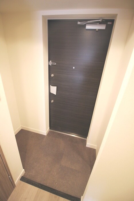 物件内観写真15　(玄関)