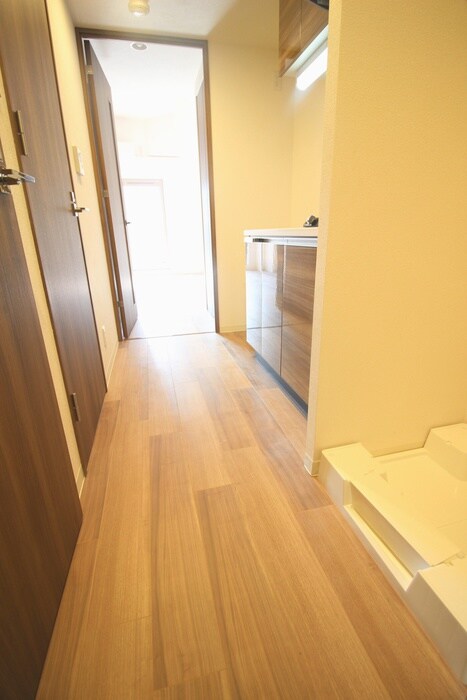 物件内観写真17　(廊下)