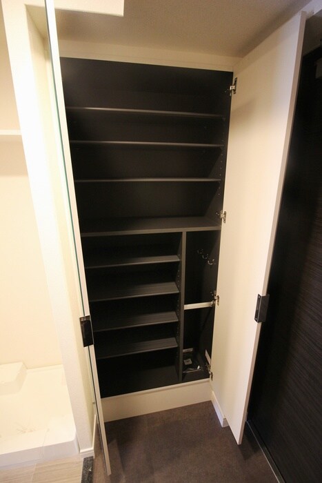 物件内観写真18　(靴箱)