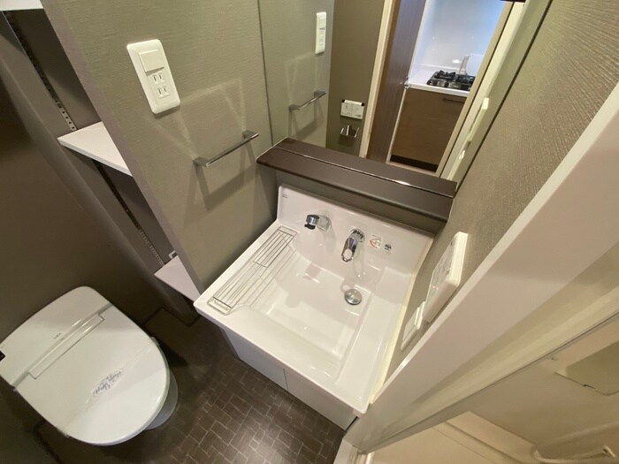 物件内観写真9　(洗面)