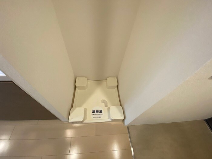 物件内観写真11　(洗濯機置場)