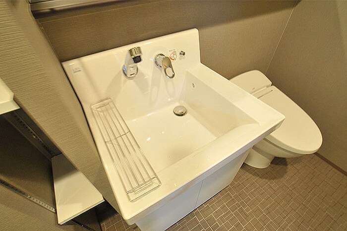 物件内観写真11　(洗面)