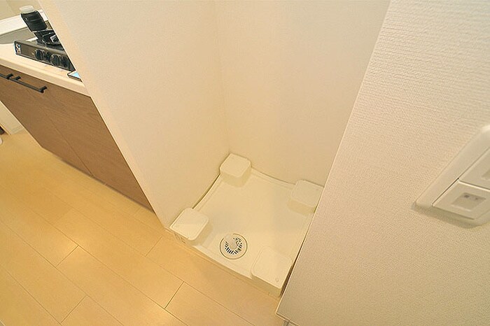 物件内観写真15　(洗濯機置場)