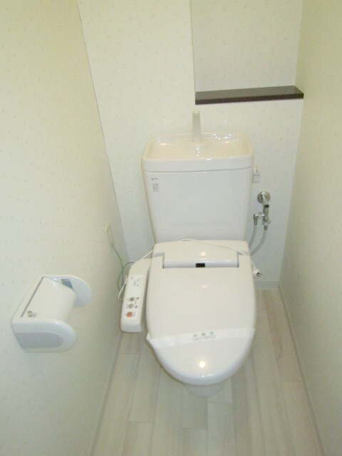 物件内観写真14　(トイレ)