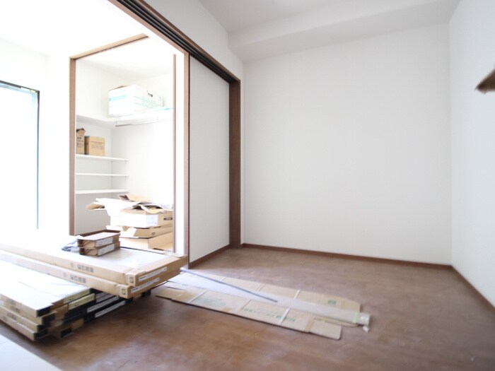 物件内観写真8　(居室)