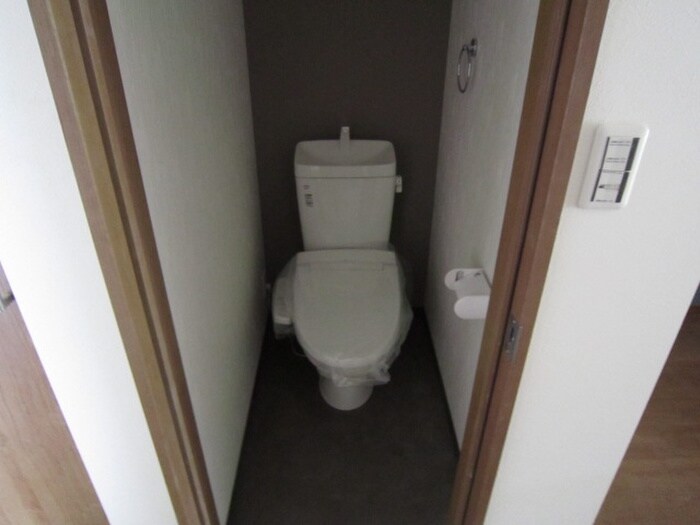 物件内観写真15　(トイレ)