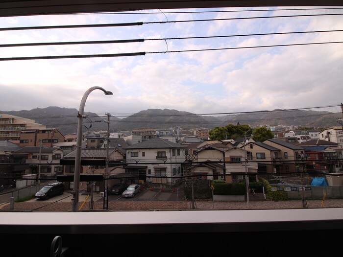 物件内観写真22　(室内からの展望)