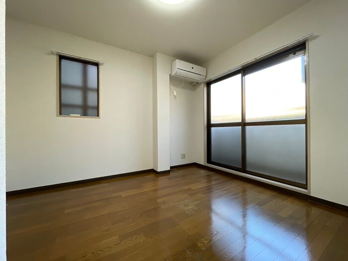 物件内観写真6　(居室)