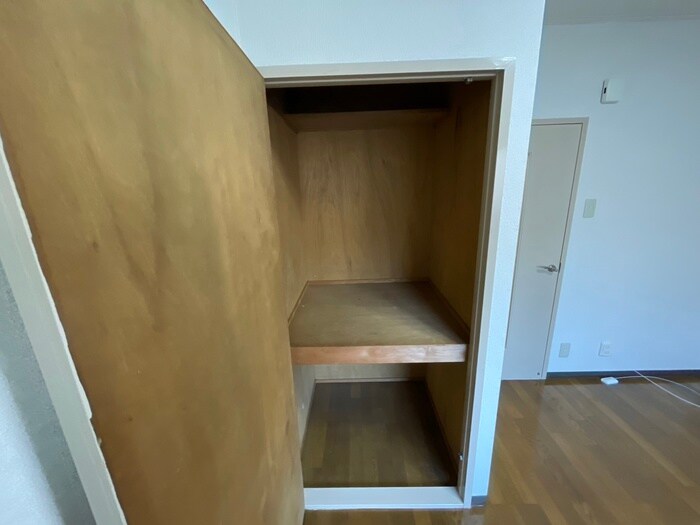 物件内観写真11　(収納)