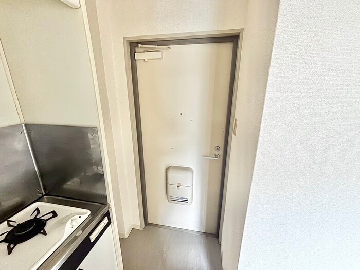 物件内観写真17　(玄関)