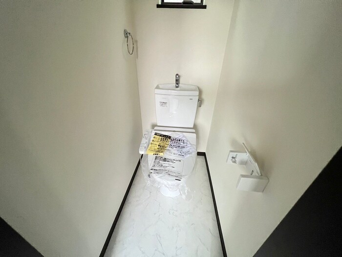 物件内観写真14　(トイレ)