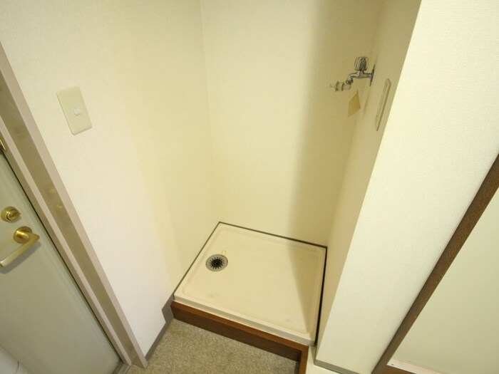 ＲＯＯＭＳ　Ｏoｊｉの洗濯機置場