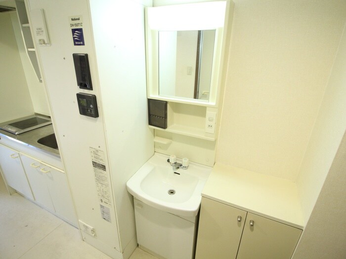 物件内観写真12　(洗面)