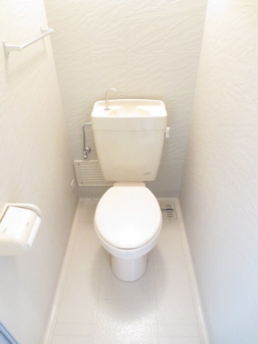 物件内観写真14　(トイレ)