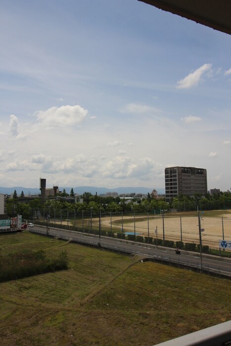 物件内観写真19　(室内からの展望)