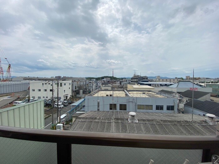 物件内観写真17　(室内からの展望)